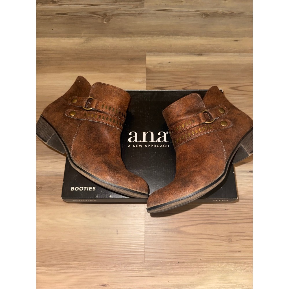 ana A New Approach Addie Cognac Brown Ankle Booties Studded Buckle Size 7.5 M
